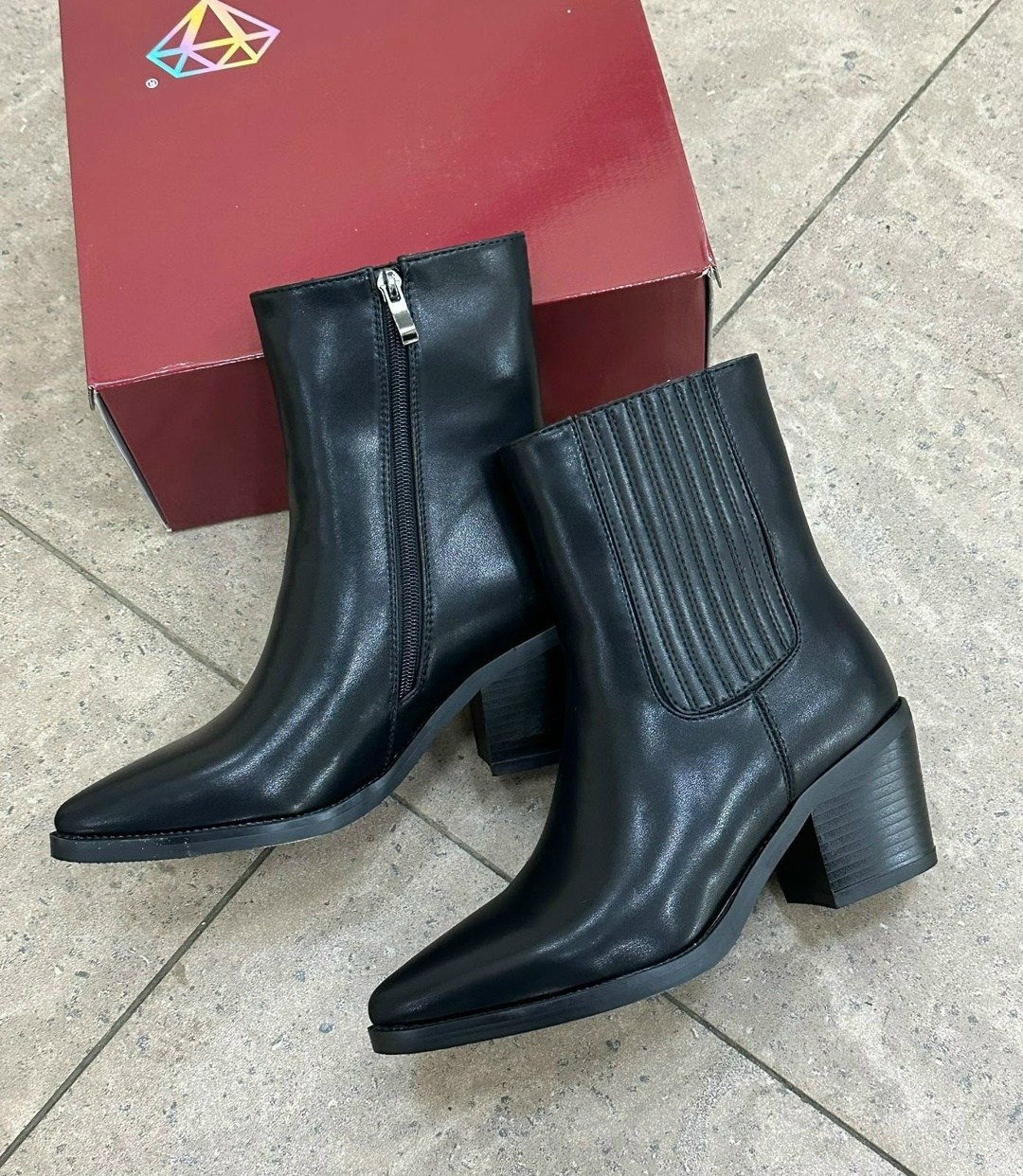 ,ботильоны женские,ботильоны казаки,демисезонные ботинки казаки,казаки женские