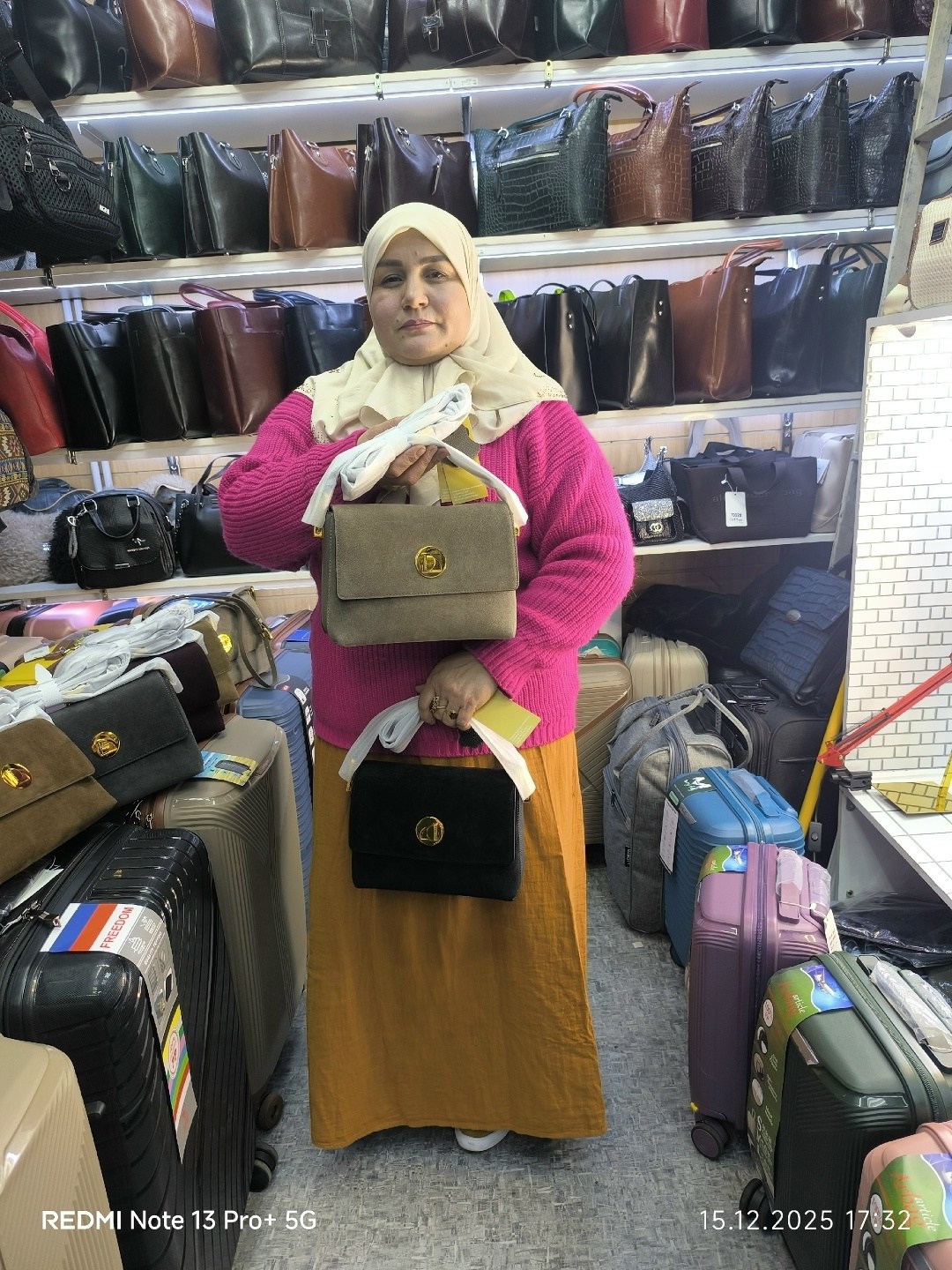 замшевая сумка coccinelle,сумка лия кочинелли,замшевая сумка,сумка coccinelle liya suede,сумка женская