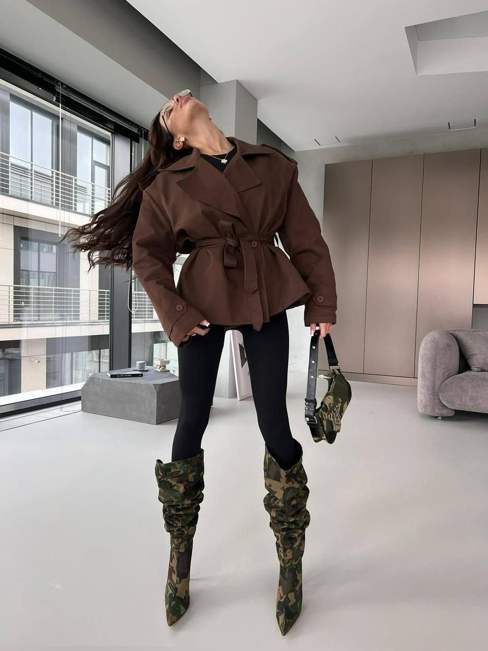 джинсы женские клеш,мода стиль,модные наряды,модные стили