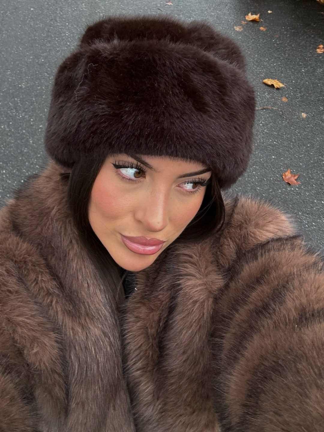 шуба "селебрити на манхэттене" viktoria moretti,модная шуба,куртка из искусственного меха,роскошные женские зимние пальто с натуральным мехом модные синие шубы,шубка