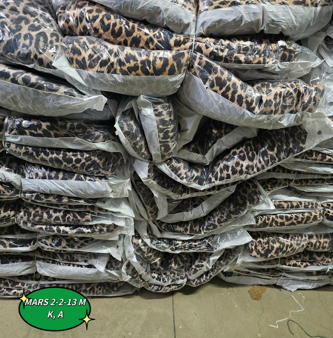 женское хлопковое пальто с леопардовым принтом,свободное женское хлопковое пальто с леопардовым принтом,зимнее теплое стеганое пальто с леопардовым принтом,леопардовая куртка,куртка - пуховик двусторо