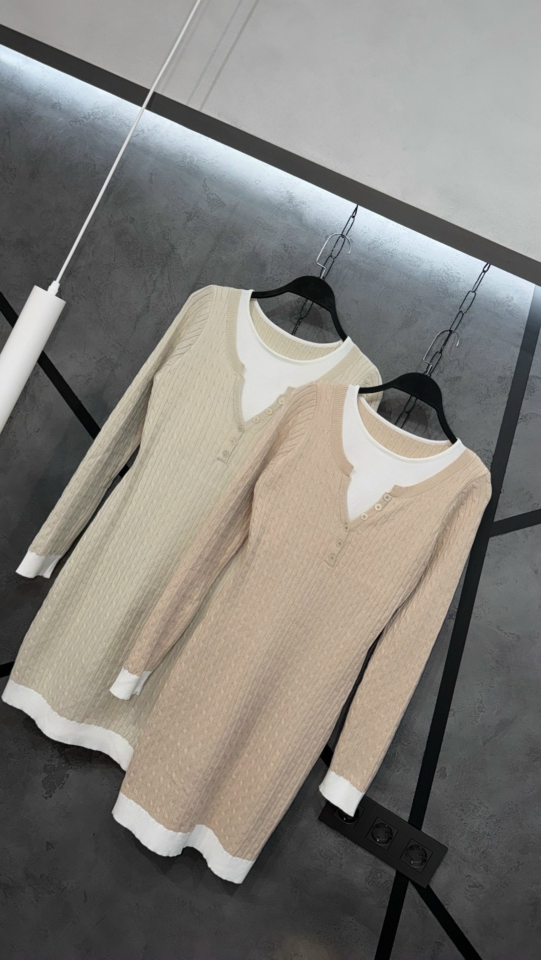 джемпер с круглым вырезом,трикотажный свитер,трикотажный джемпер,женский свитер,свитер с круглым вырезом