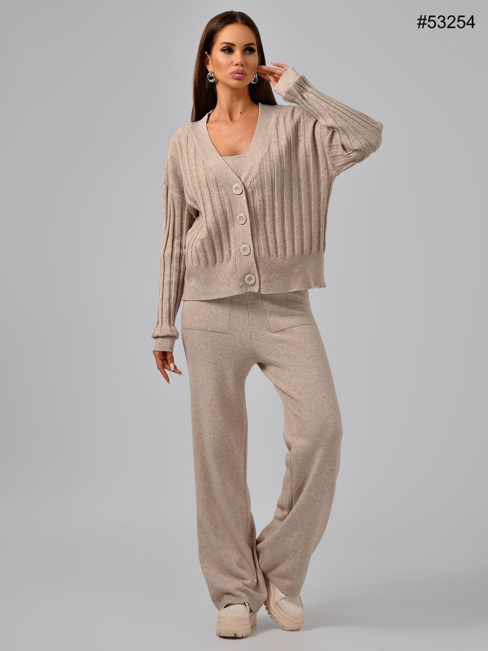 трикотажные костюмы,трикотажный костюм тройка,вязаные костюмы,костюм тройка,вязаный брючный костюм