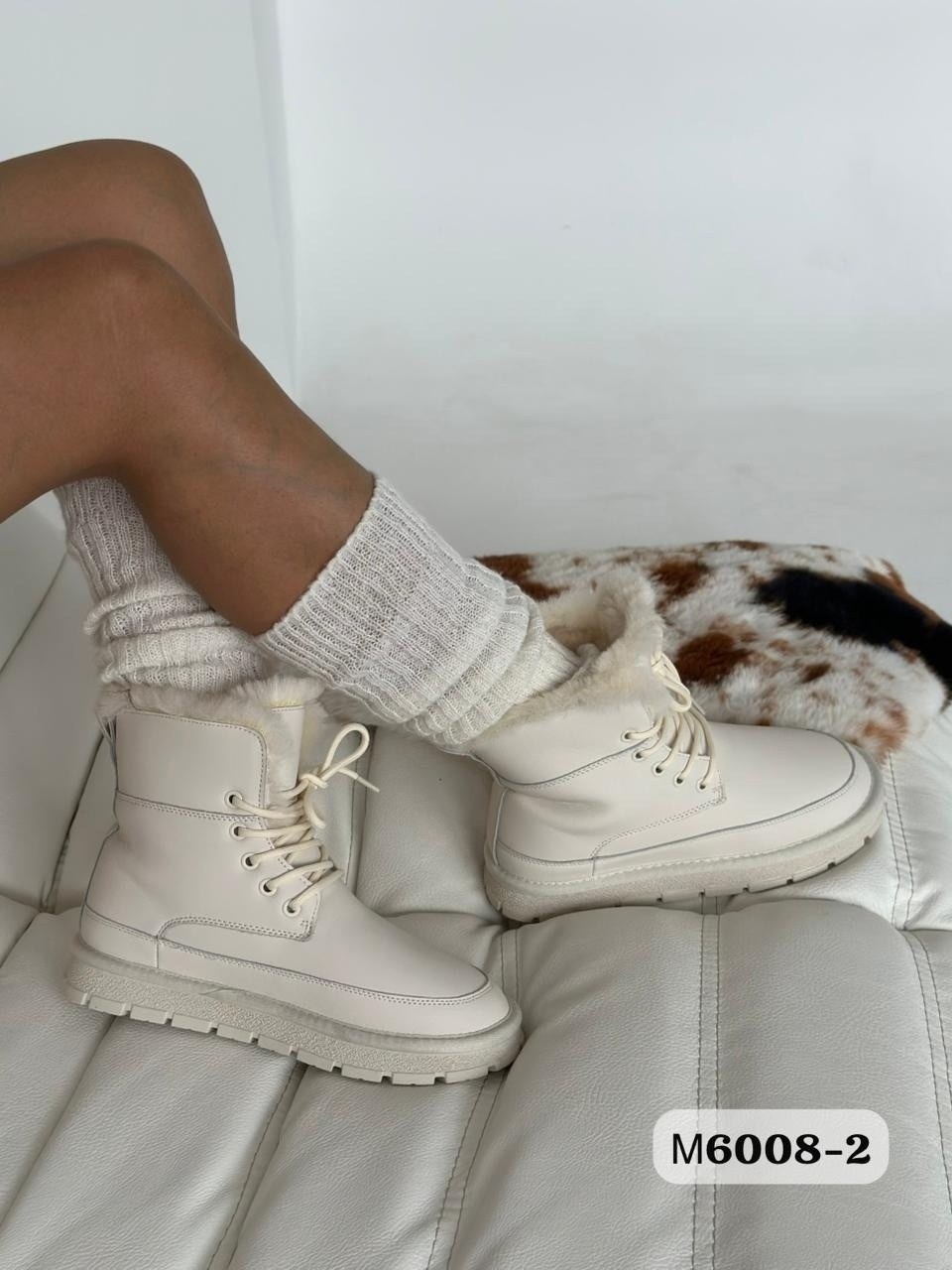 ,зимняя женская ,женские зимние угги,угги женские,дутики женские зимние