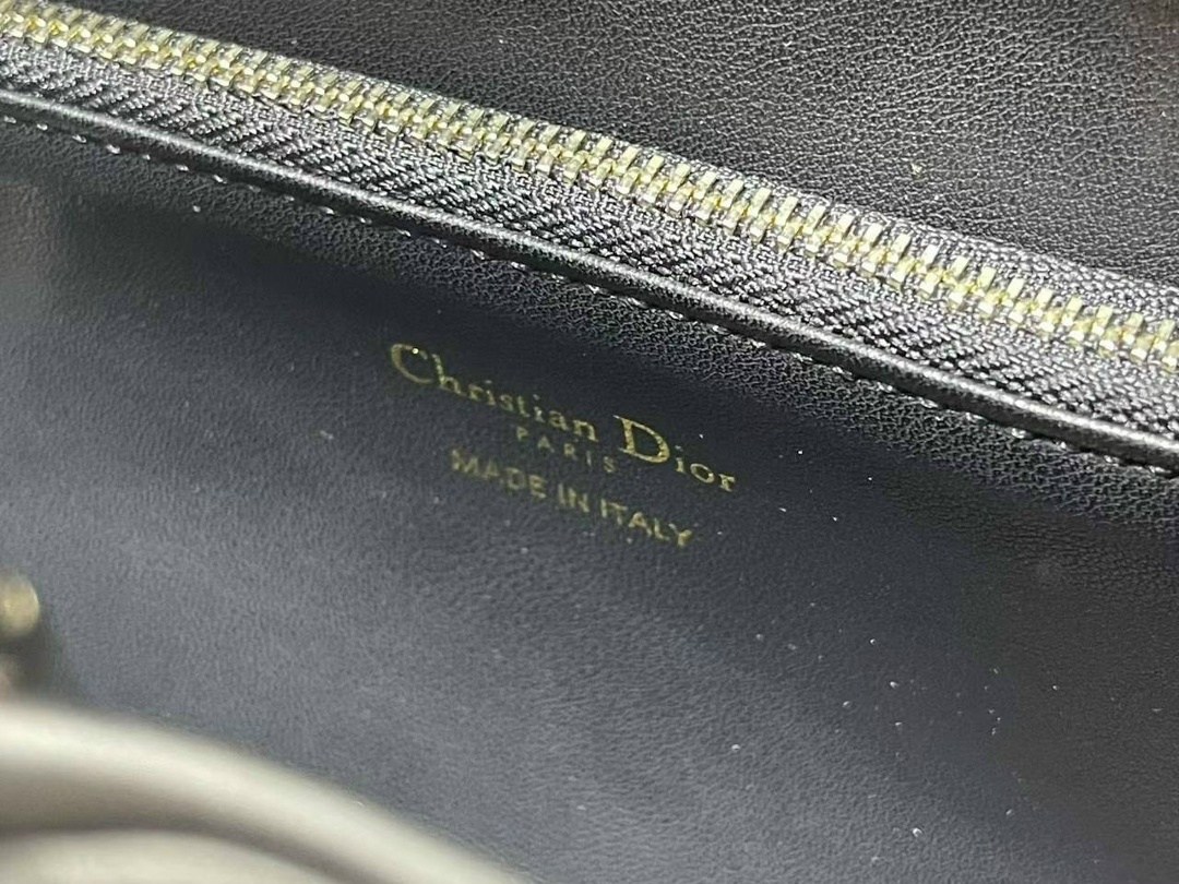 louis vuitton capucines,сумка,сумки для женщин,сумки женская,классическая сумка