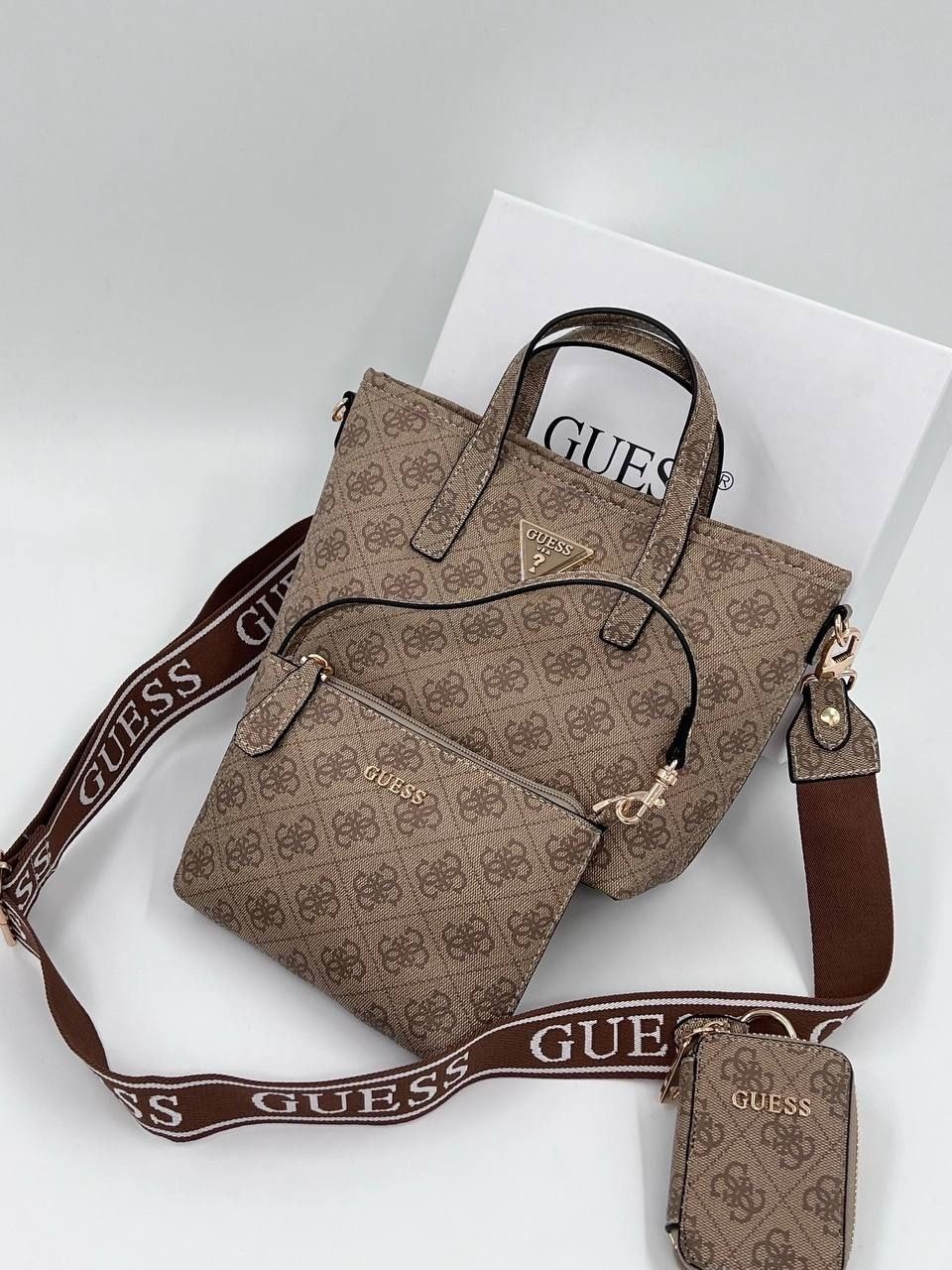 сумка guess,guess женская сумка,сумка тоут guess,сумка женская guess hwbg7879060 темно-бежевая,сумка сетчел meridian guess цвет бежевый