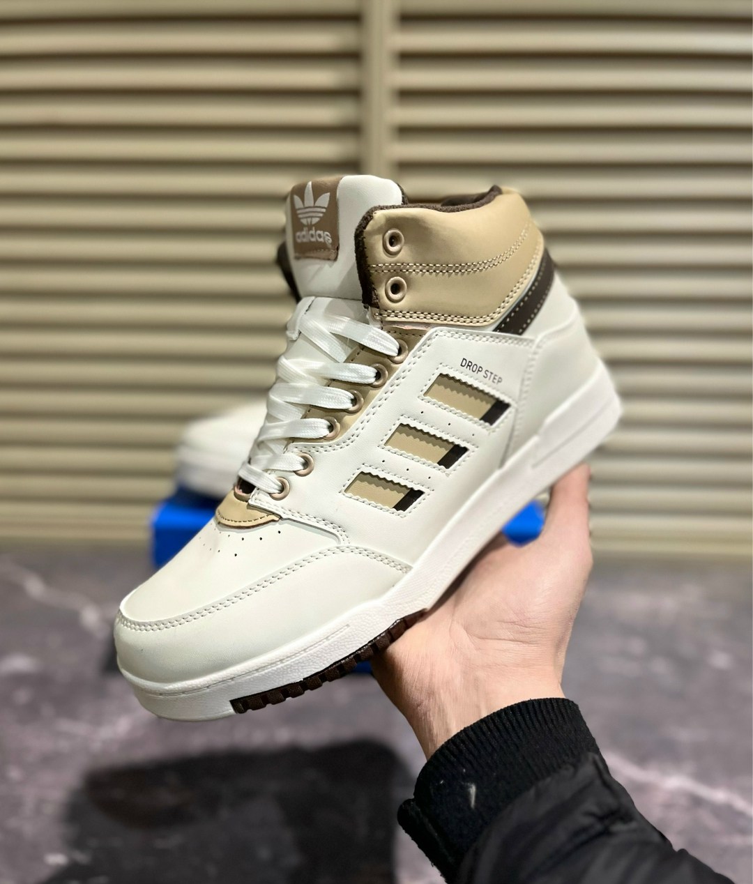 зимние кроссовки adidas hoops 2.0 mid белые,кроссовки зимние adidas,женские зимние кроссовки d-sh-r,мужские кроссовки adidas,кроссовки adidas