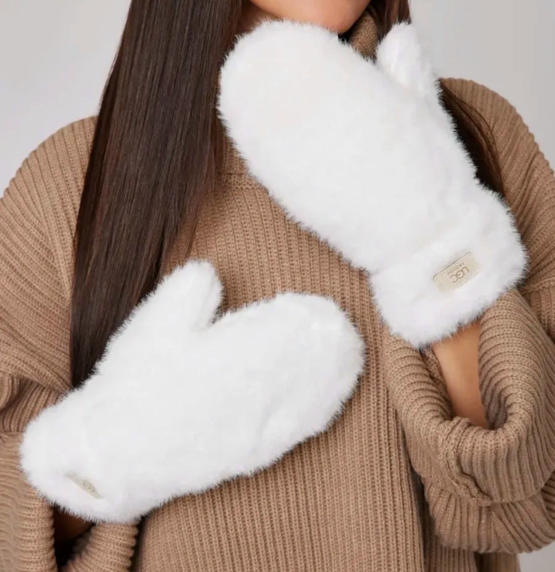 шубка,шуба,белая шубка,меховые изделия,женщин