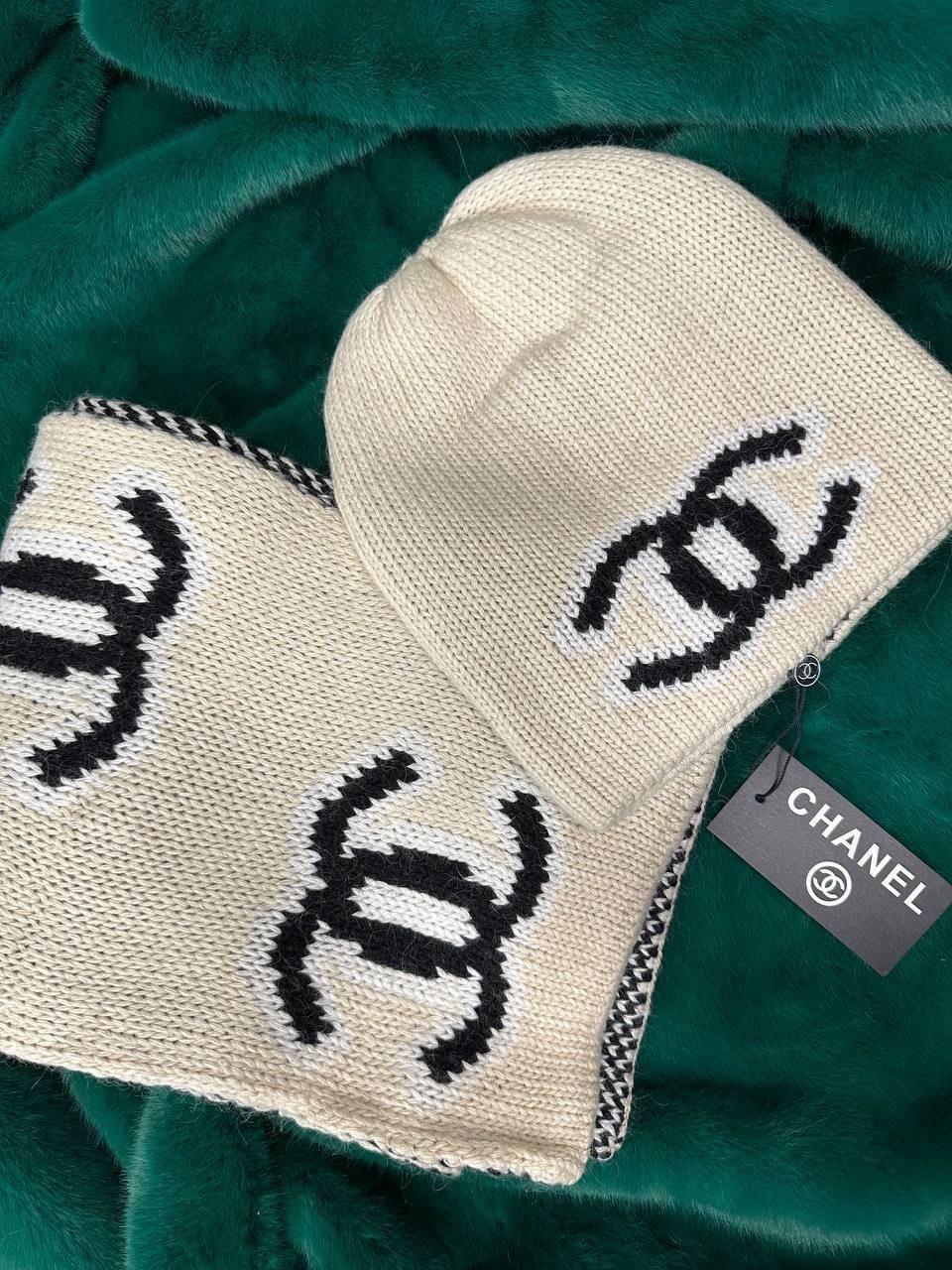 зимний комплект из шапки и шарфа chanel,шапка chanel,chanel шапка шарф и перчатки женские зимние вязаные набор из 3 предметов,шарф chanel,шапка шарф и перчатки женские зимние вязаные набор из 3 предме
