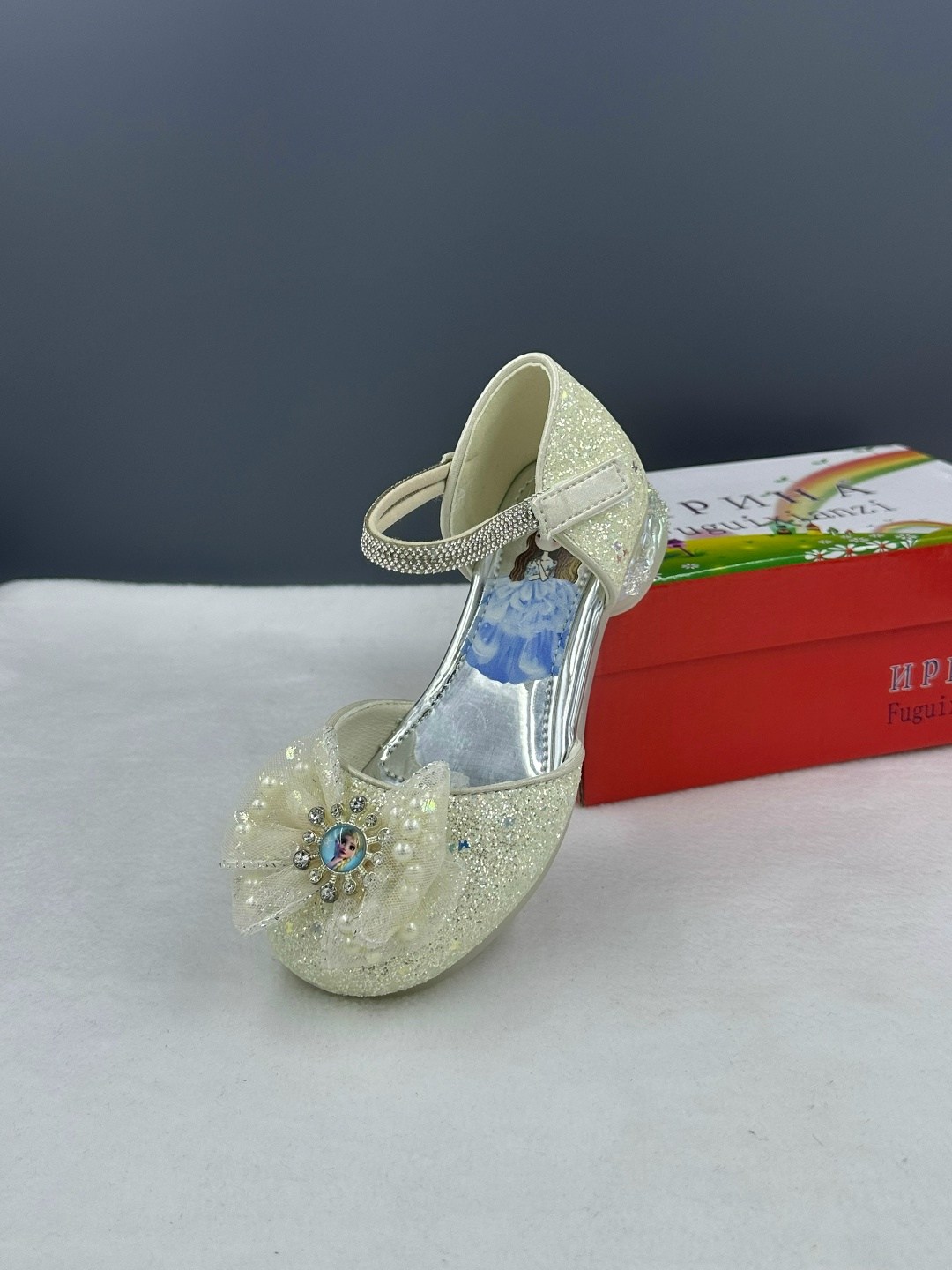 туфли принцессы,туфли для девочек,нарядные туфли для девочек,нарядные туфли,детские туфли для девочек