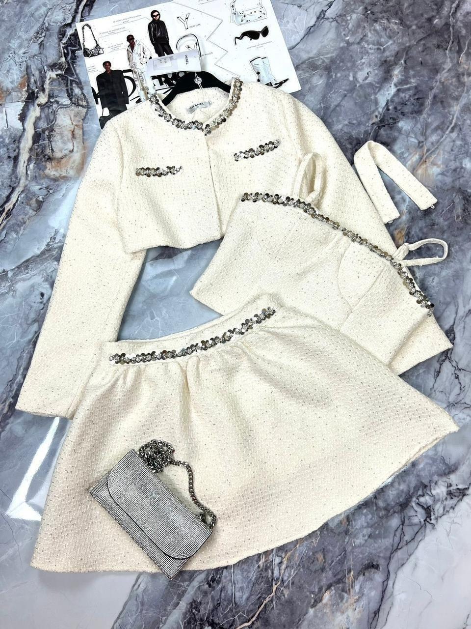 твидовый костюм юбка и укороченный жакет,твидовый костюм,твидовый костюм с юбкой,твидовый жакет,твидовый костюм юбка и жакет