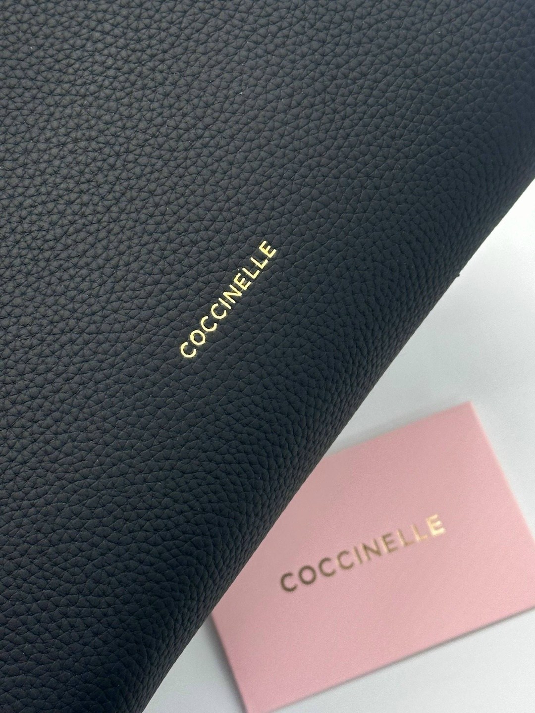 сумка coccinelle,сумка женская coccinelle,сумка coccinelle черный boheme,сумка женская coccinelle черная,сумка boheme coccinelle