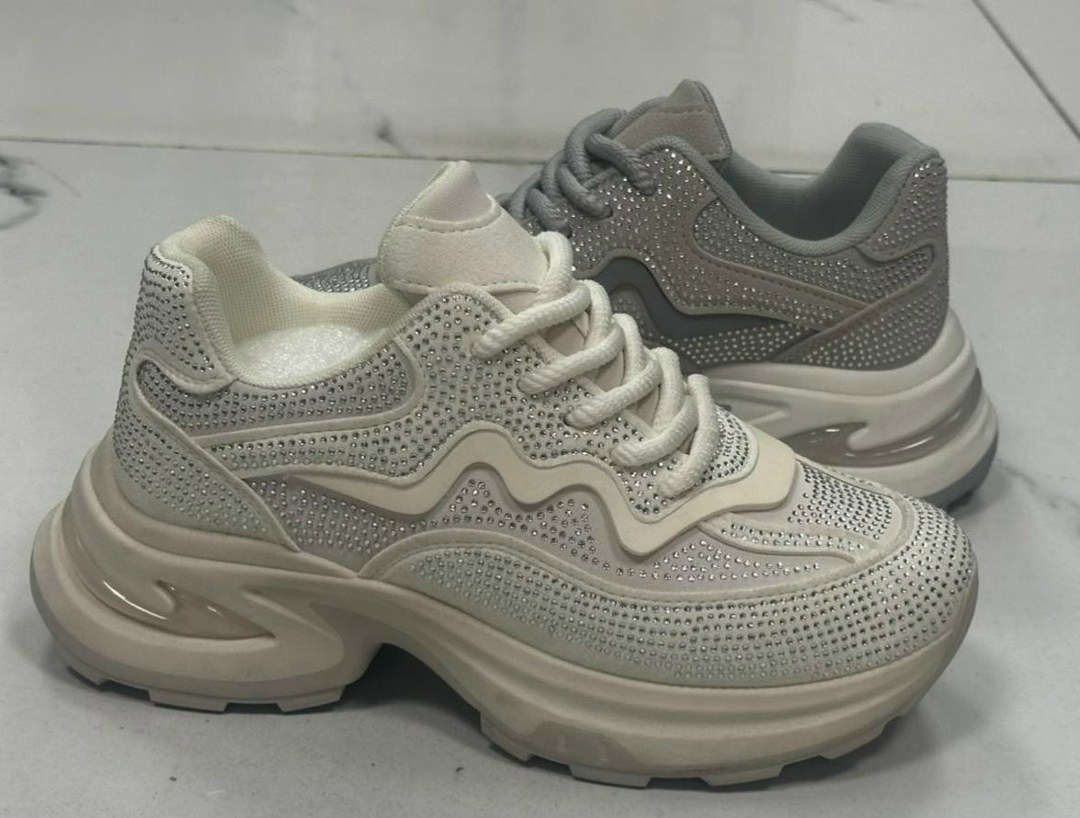 женские кроссовки,кроссовки,кроссовка,женские массивные кроссовки,кросовки женские