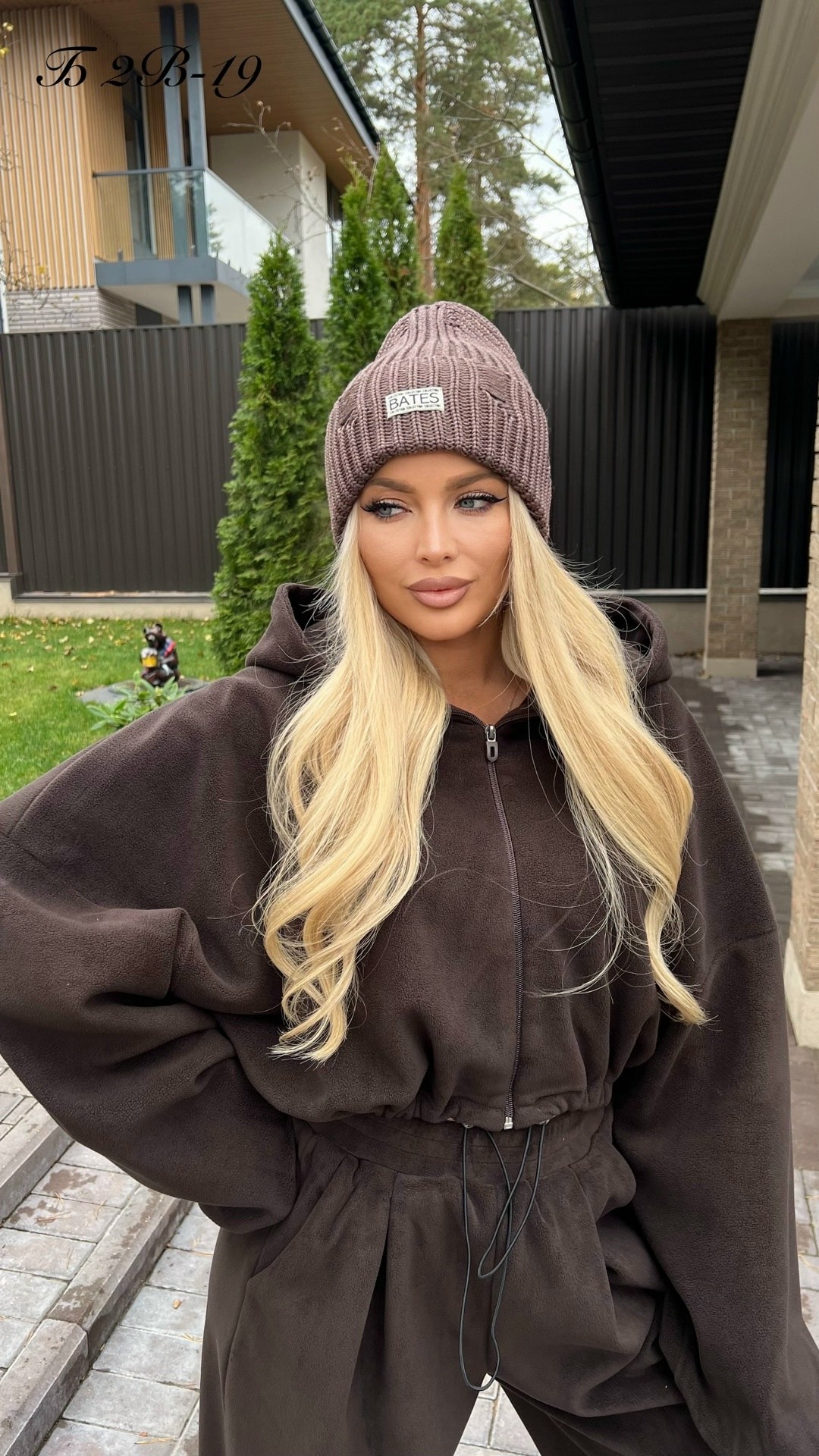 женская шапка,шапка,шапка вязаная,модная шапка,шапка для женщин