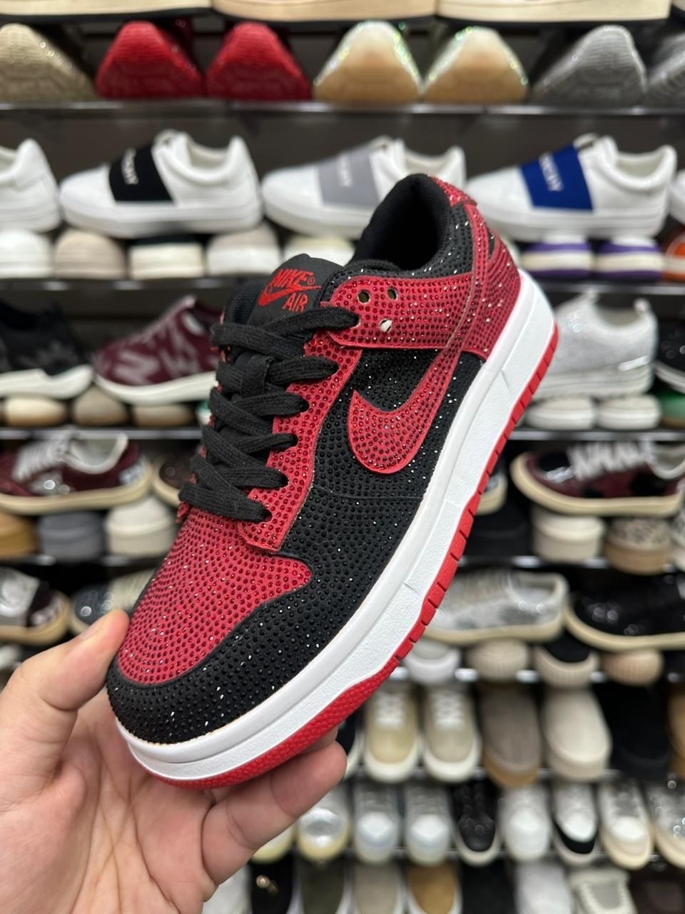 кроссовки,женские кроссовки,мужские кроссовки,nike кроссовки,кроссовка