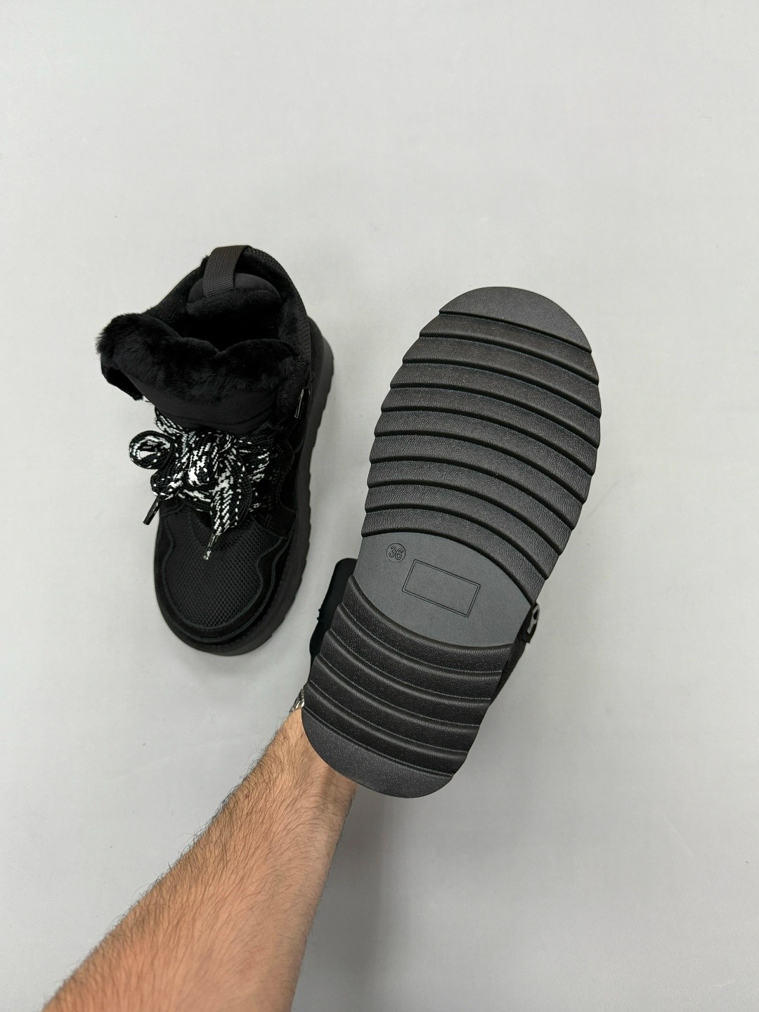 ugg lowmel sneaker кроссовки женские зимние,кеды зимние ugg lowmel trainer premiumshoes цвет черный,,кеды зимние ugg lowmel trainer premium shoes,кроссовки зимние ugg lowmel sneaker "black"