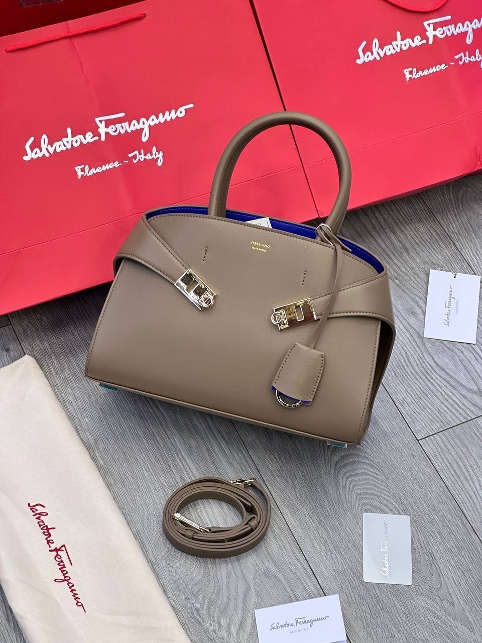 сумка ferragamo,сумка,женская брендовая сумка,сумки женские брендовые,сумка salvatore ferragamo