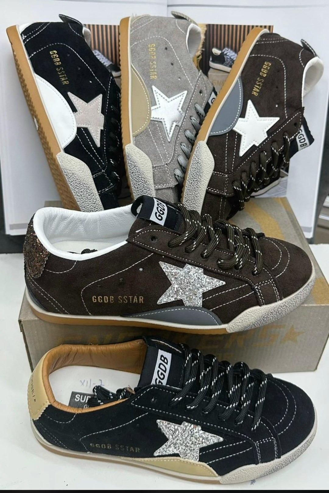 кеды golden goose,,коричневые кроссовки ball star golden goose anthracite silver,golden goose кроссовки super-star коричневый,golden goose кеды super-star с эффектом потертости коричневый