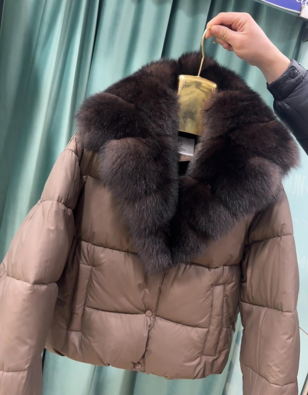 женский пуховик,пуховик с натуральным мехом,пуховик женский с натуральным мехом,зимние куртки,короткий пуховик