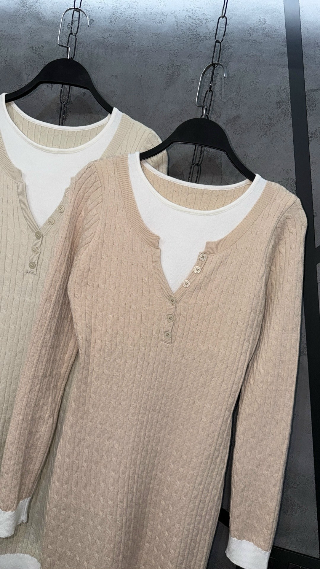 джемпер с круглым вырезом,трикотажный свитер,трикотажный джемпер,женский свитер,свитер с круглым вырезом