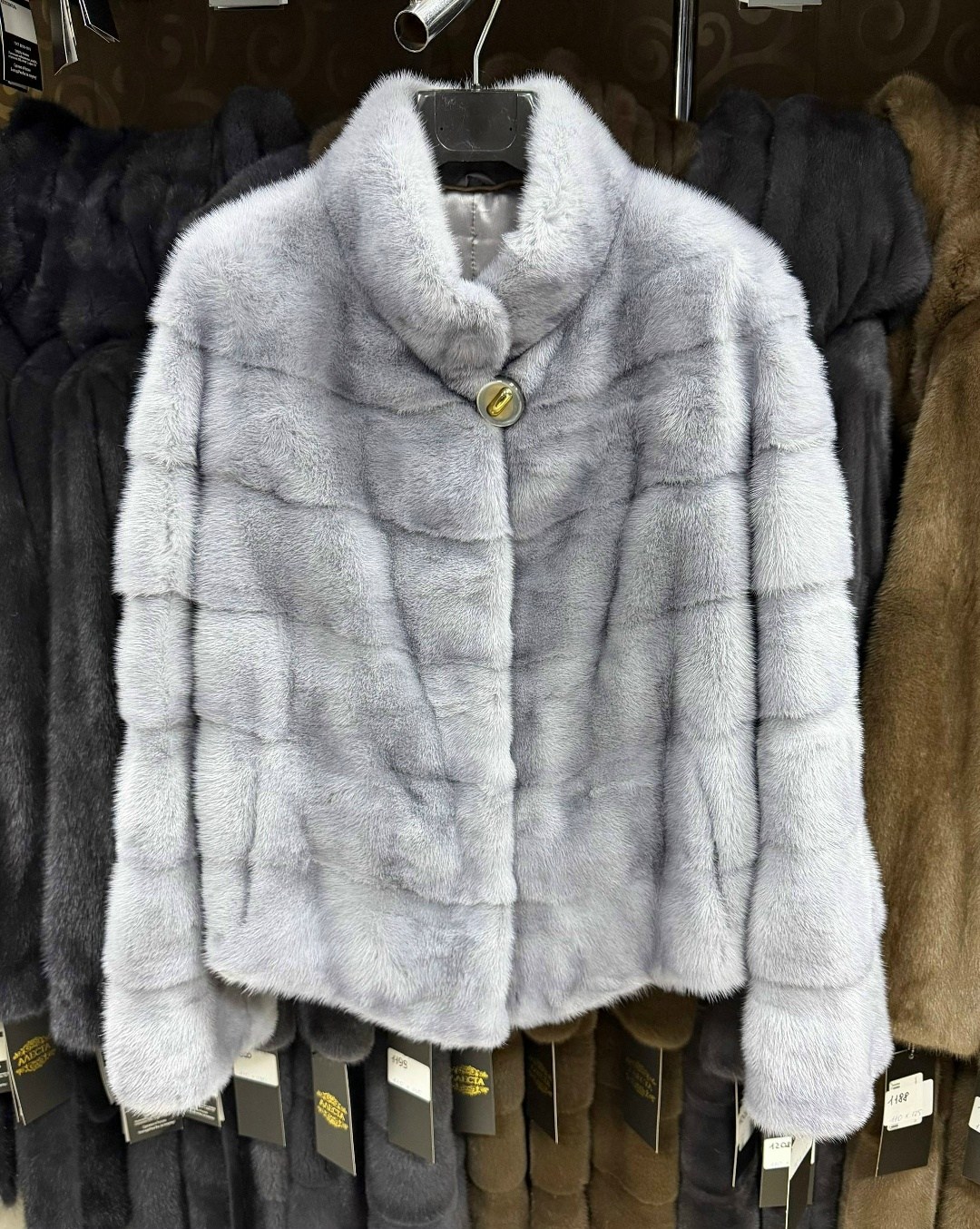 шуба норковая,шуба норковая короткая,норковая шуба цельная белая автоледи,шуба норковая короткая автоледи лики меха,норковая шуба автоледи