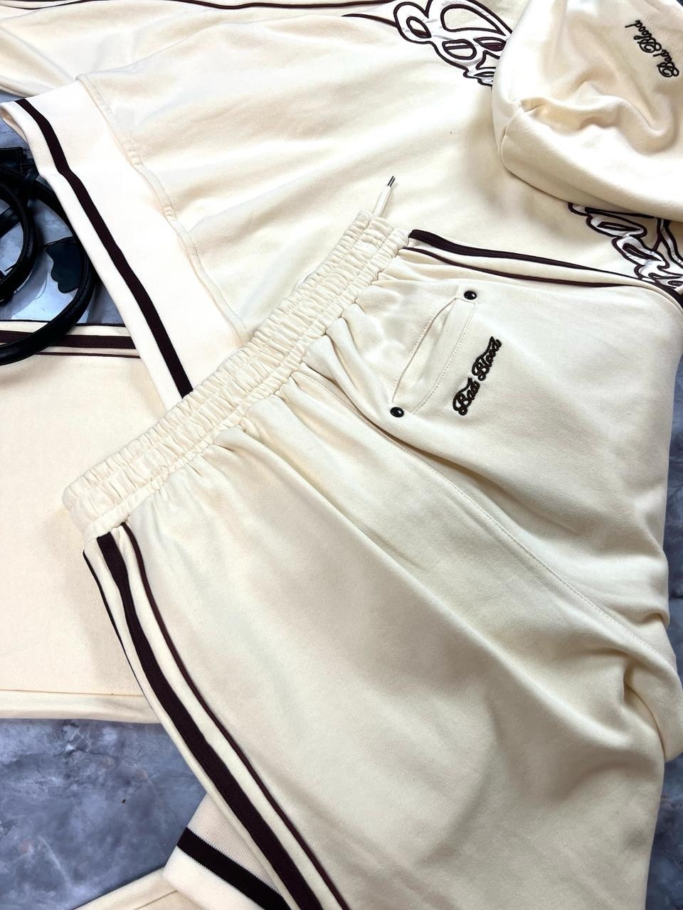 loro piana женский бежевый костюм premium,костюм спортивный женский,костюм модный,костюмы женские,спортивный костюм