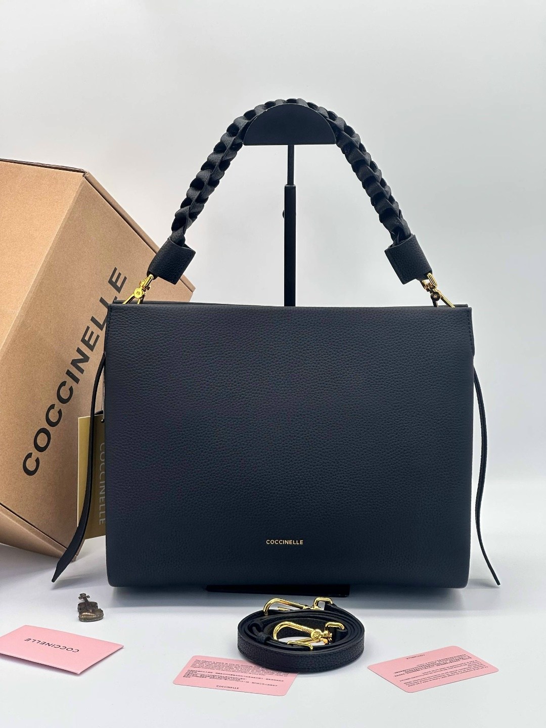 сумка coccinelle,женская сумка coccinelle,coccinelle сумка boheme,сумка женская coccinelle e1 m50 13 01 01 черный,сумка boheme grana double coccinelle