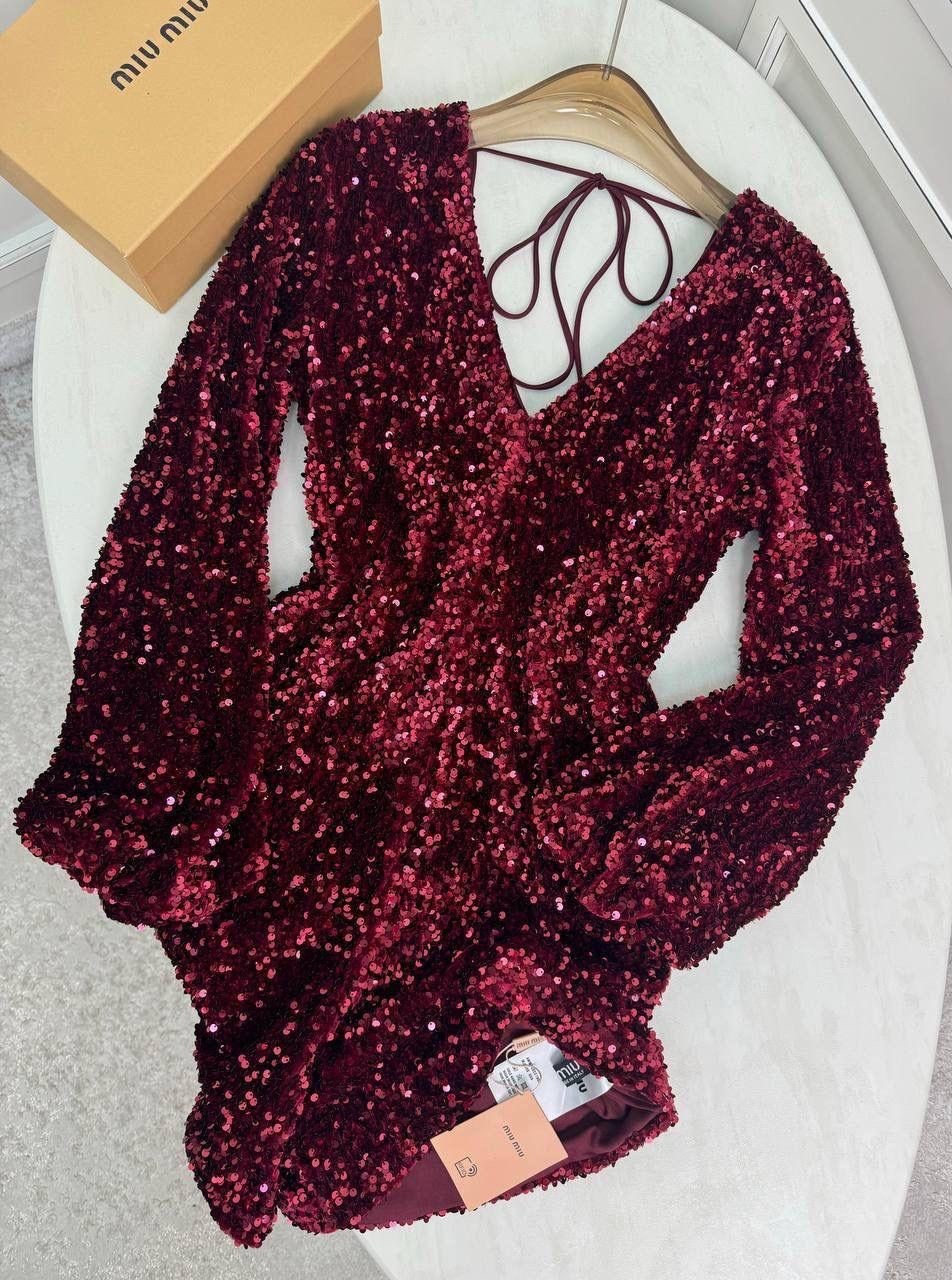 женское платье в пайетках красное,шикарное платье,платье с пайетками,платье,мини платье