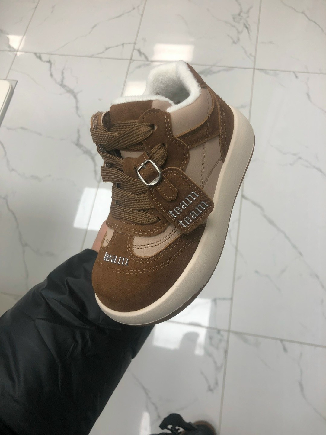 ,детская ,ботинки детские,детские кроссовки, для мальчика