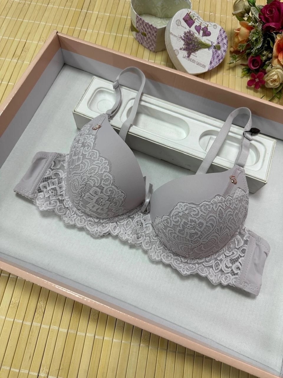 бюстгальтер женские,нижнее белье бюстгальтер,бюстгальтер,женское нижнее белье,бюстгальтер с пуш ап
