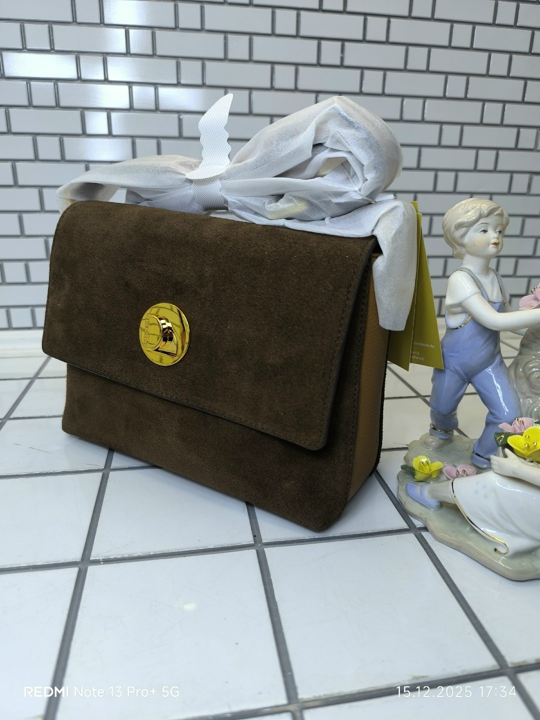 замшевая сумка coccinelle,сумка лия кочинелли,замшевая сумка,сумка coccinelle liya suede,сумка женская