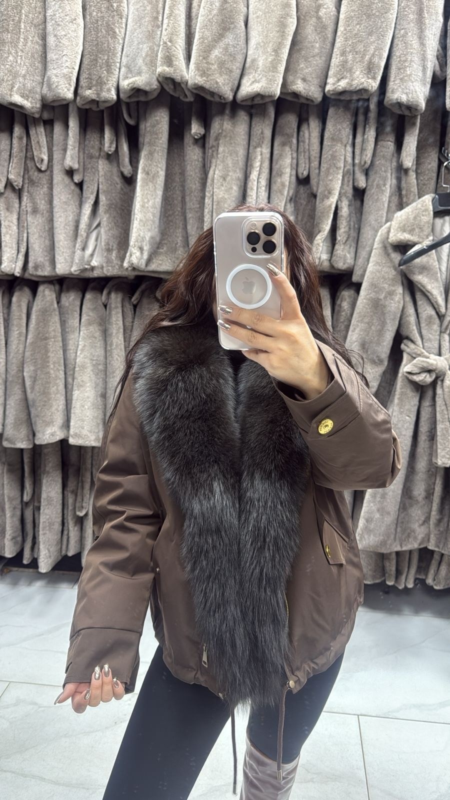 парка с натуральным мехом,парка с мехом,женская натуральная парка с мехом,пуховики с натуральным мехом,куртка с мехом