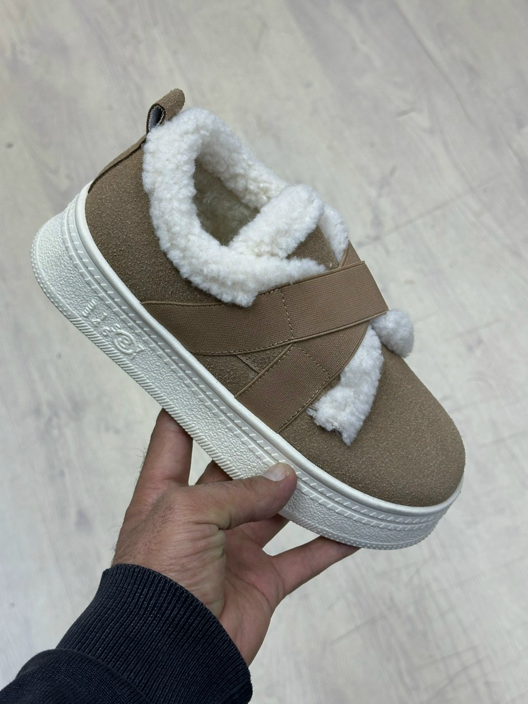 ,кроссовки замш,кеды зимние женские,женская ,кроссовки женские зимние