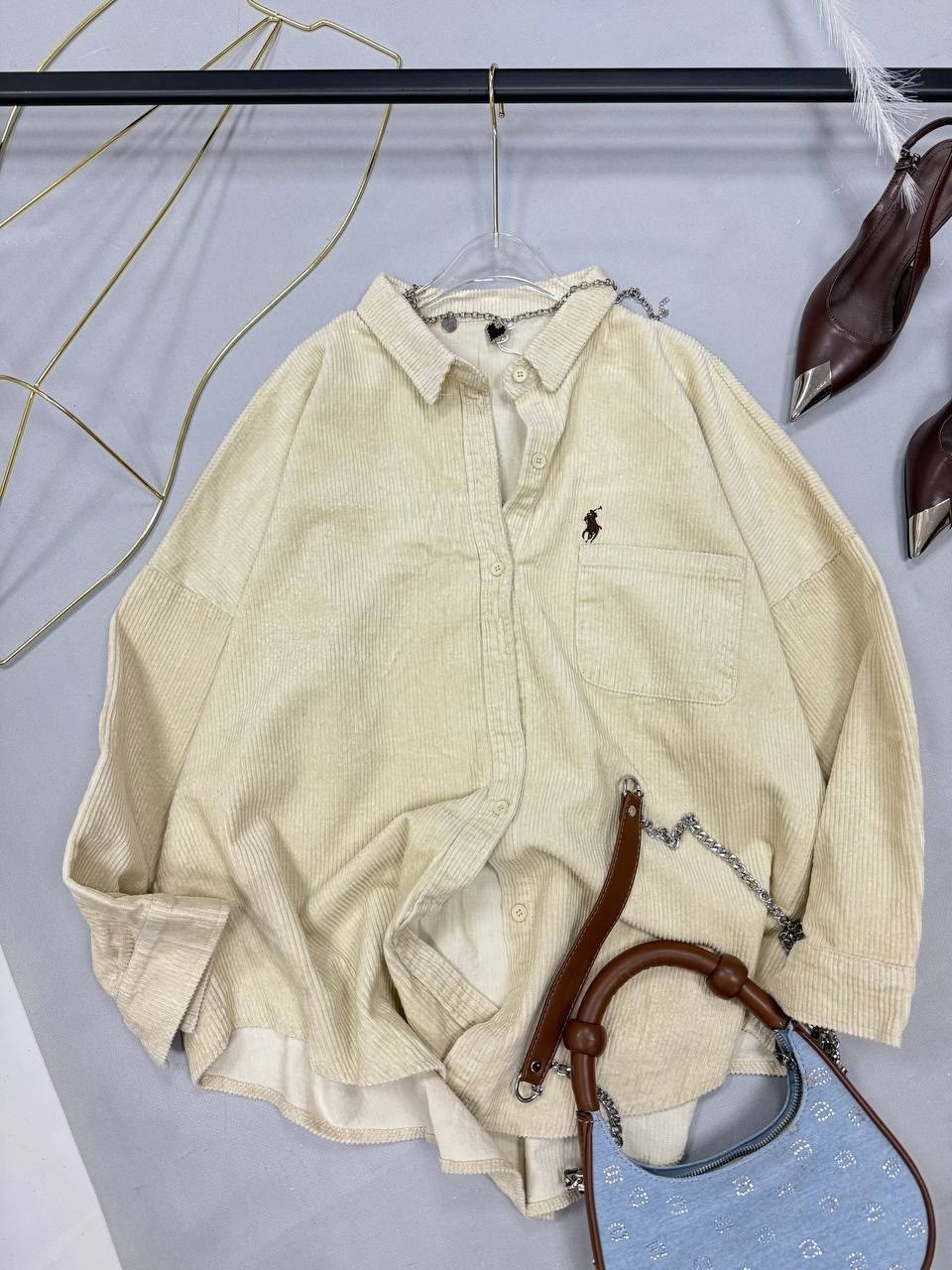 вельветовая рубашка женская,вельветовая рубашка,женская вельветовая рубашка с длинным рукавом,вельветовая рубашка женская бежевая,рубашка оверсайз вельвет