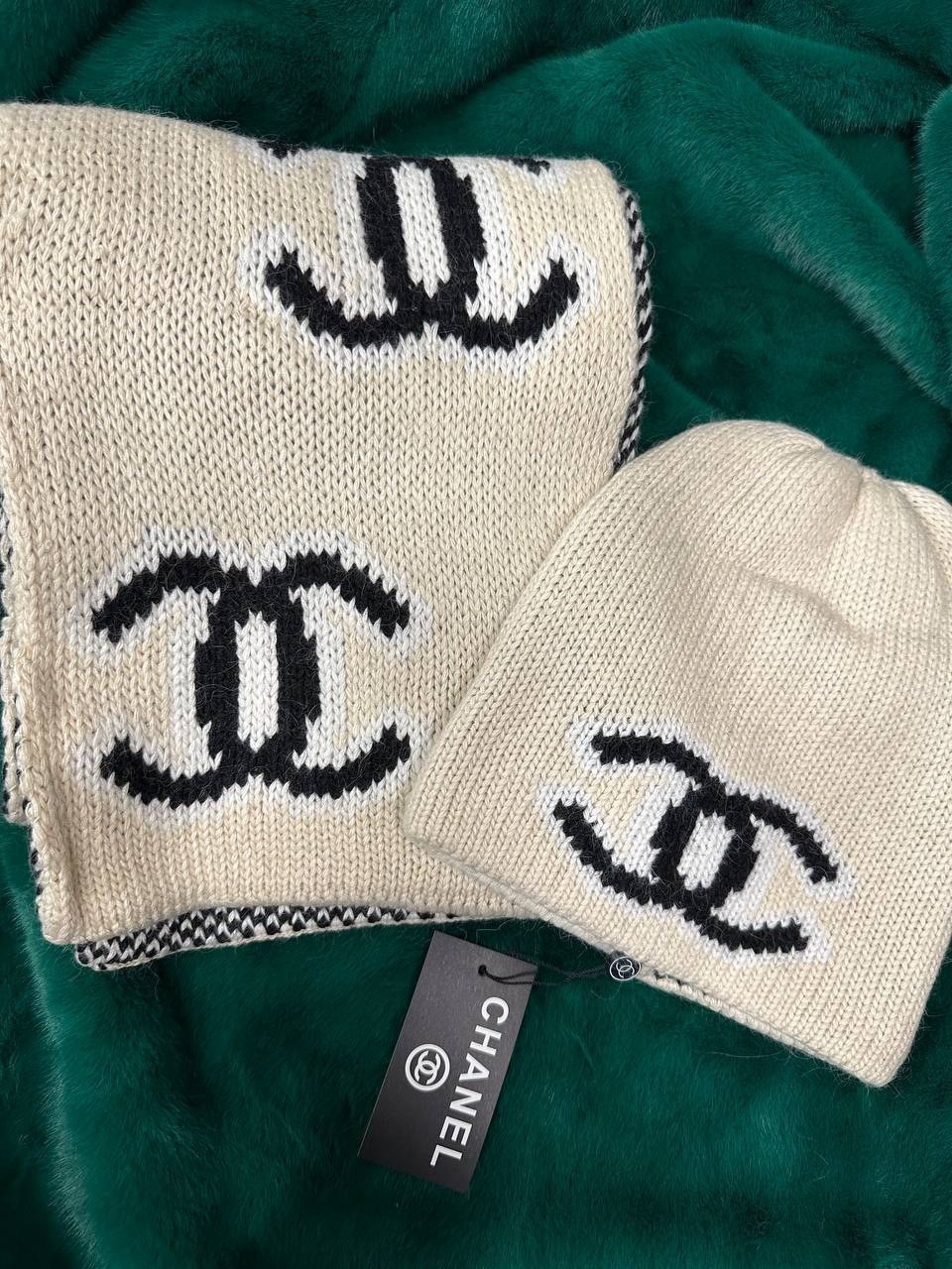 зимний комплект из шапки и шарфа chanel,шапка chanel,chanel шапка шарф и перчатки женские зимние вязаные набор из 3 предметов,шарф chanel,шапка шарф и перчатки женские зимние вязаные набор из 3 предме
