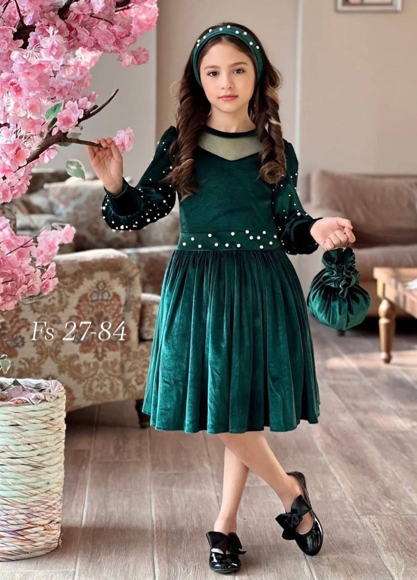 платье детская,бархатное платье для девочки,платье для девочки велюровое,детское платье из бархата,платье велюр для девочки