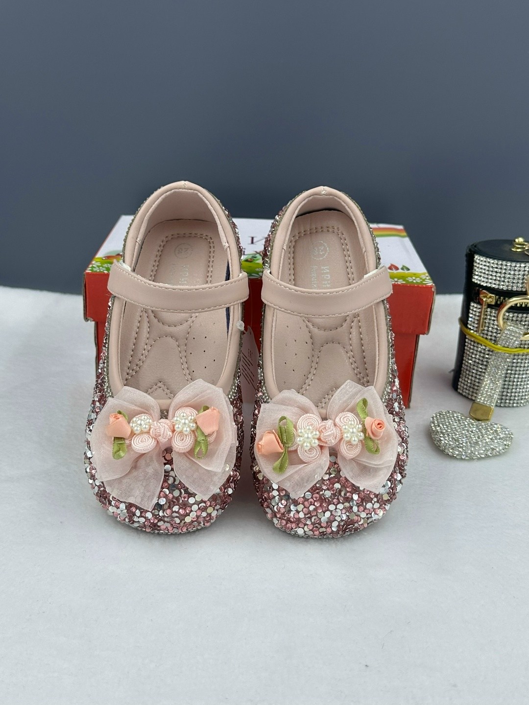 туфли нарядные для девочек,туфли для девочек,туфли для принцессы,детские туфли,детские туфли принцессы