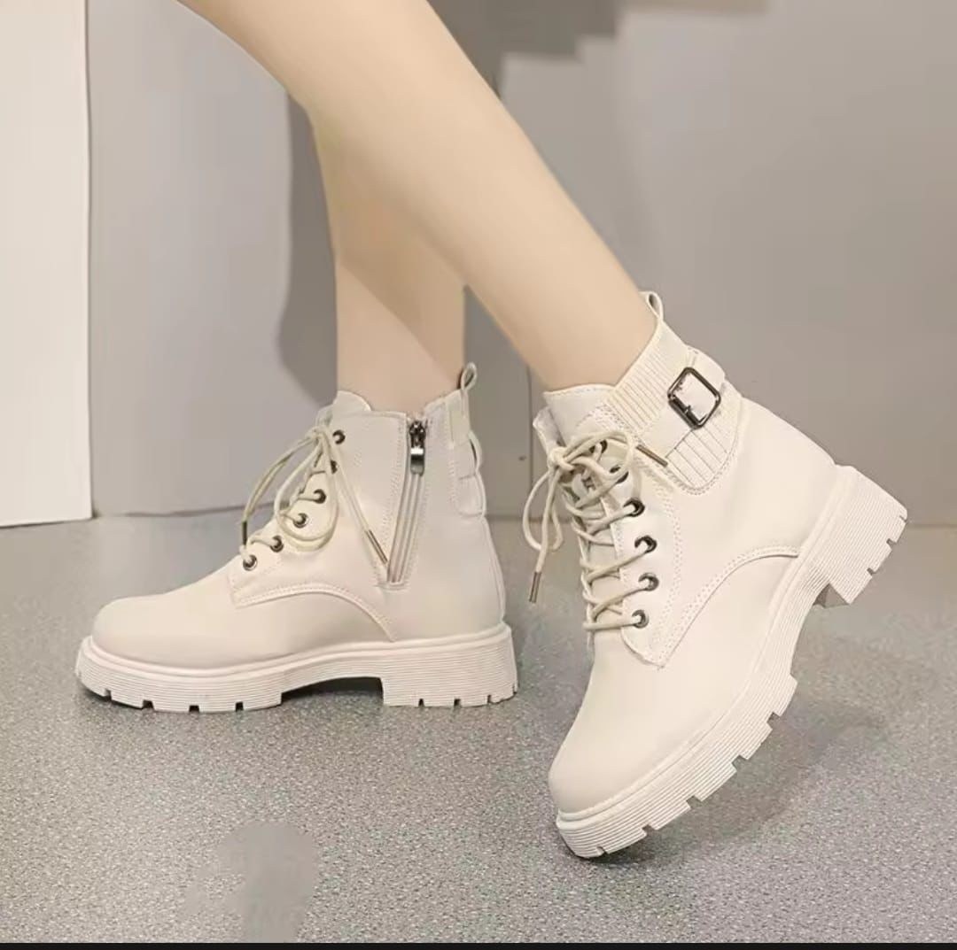 женские ботинки в стиле рок,женские ботинки,модные белые ботинки женские,женские короткие ботинки на толстой подошве,