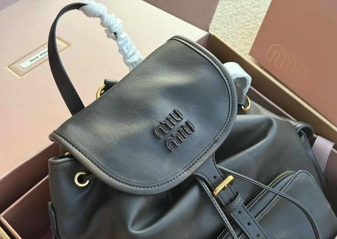 женские рюкзаки,рюкзак,брендовые рюкзаки,кожаные рюкзаки,модные рюкзаки