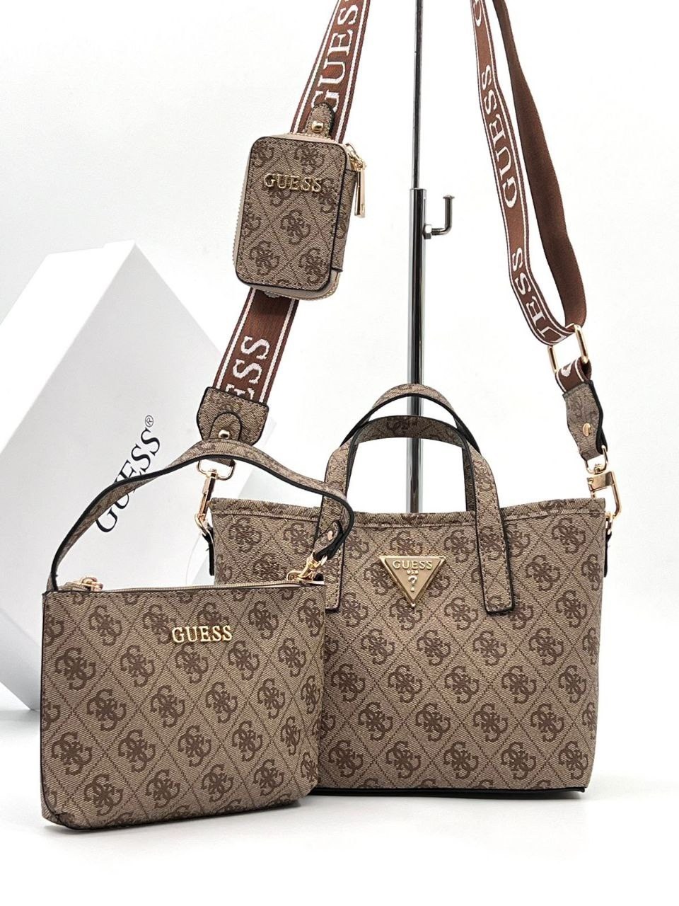 сумка guess,guess женская сумка,сумка тоут guess,сумка женская guess hwbg7879060 темно-бежевая,сумка сетчел meridian guess цвет бежевый