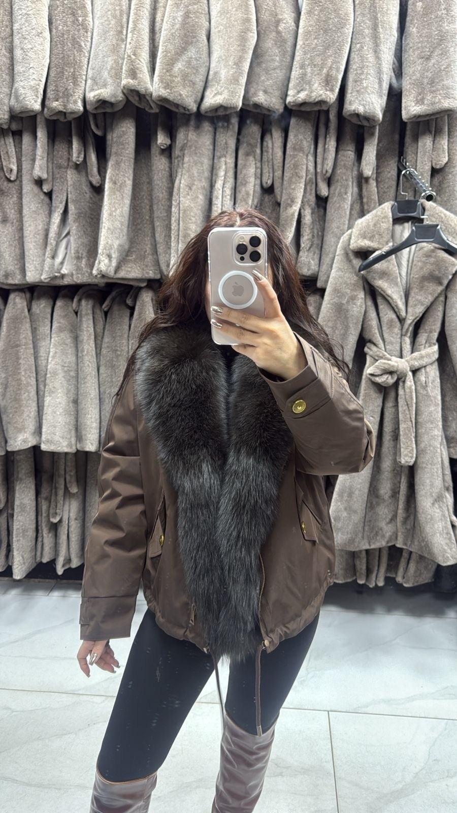 парка с натуральным мехом,парка с мехом,женская натуральная парка с мехом,пуховики с натуральным мехом,куртка с мехом