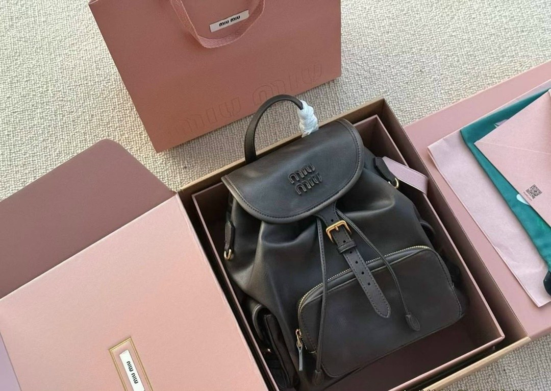 женские рюкзаки,рюкзак,брендовые рюкзаки,кожаные рюкзаки,модные рюкзаки