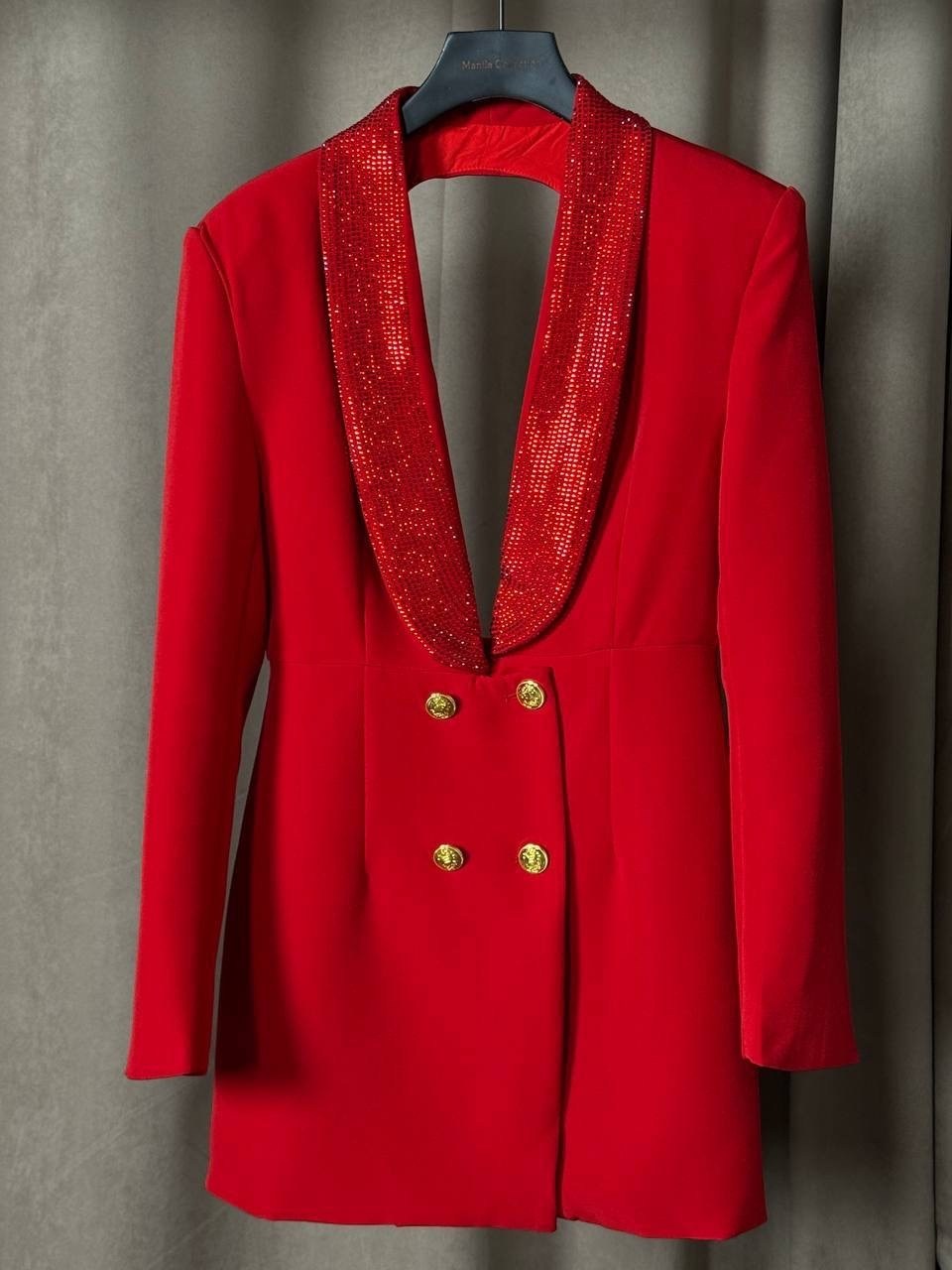 женское платье-пиджак balmain красного цвета,платье-пиджак balmain,платье пиджак красное,платье пиджак,платье пиджак красного цвета