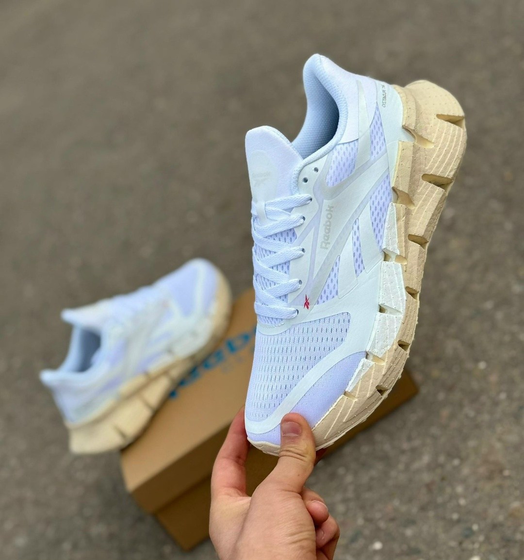 кроссовки reebok,кроссовки женские reebok,женские кроссовки reebok zig dynamica,кроссовки reebok zig dynamica,женские повседневные кроссовки reebok