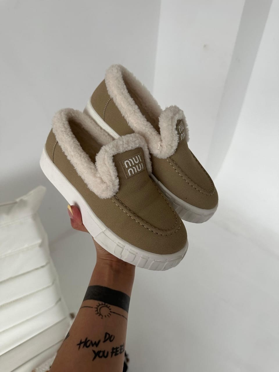 ,угги зимние с мехом на платформе,слипоны зимние,женская ,угги зимние короткие