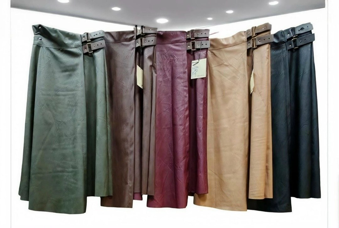 коричневая кожаная юбка,коричневая юбка,кожаная юбка,юбка миди,юбка стильная