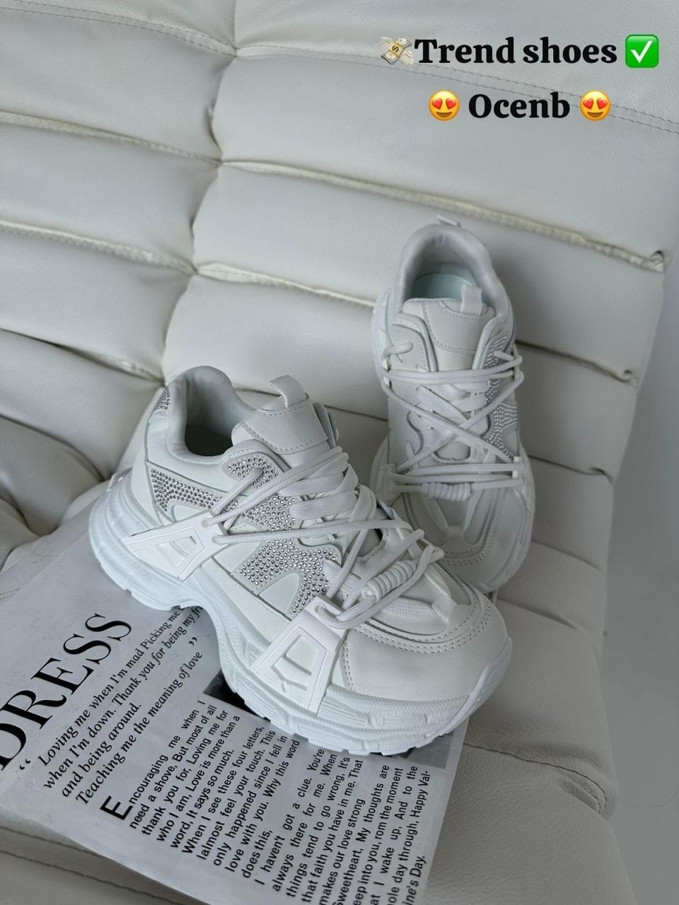 кроссовки,кроссовки женские,женские массивные кроссовки,белые кроссовки,