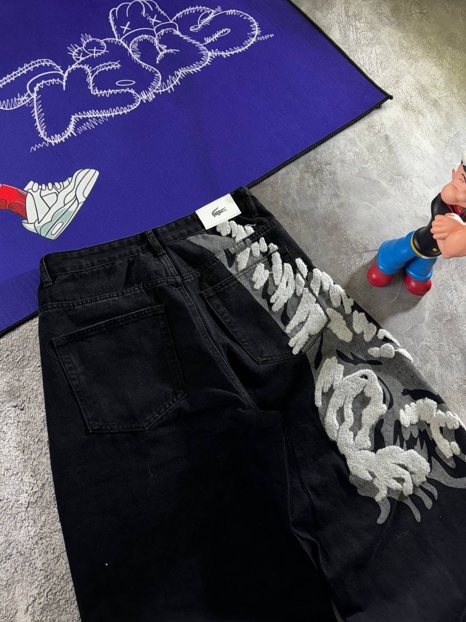 мужские джинсы,джинсы lacoste с крокодилом широкие,широкие джинсы,мужские мешковатые джинсы с буквенным принтом,джинсы лакоста широкие мужские