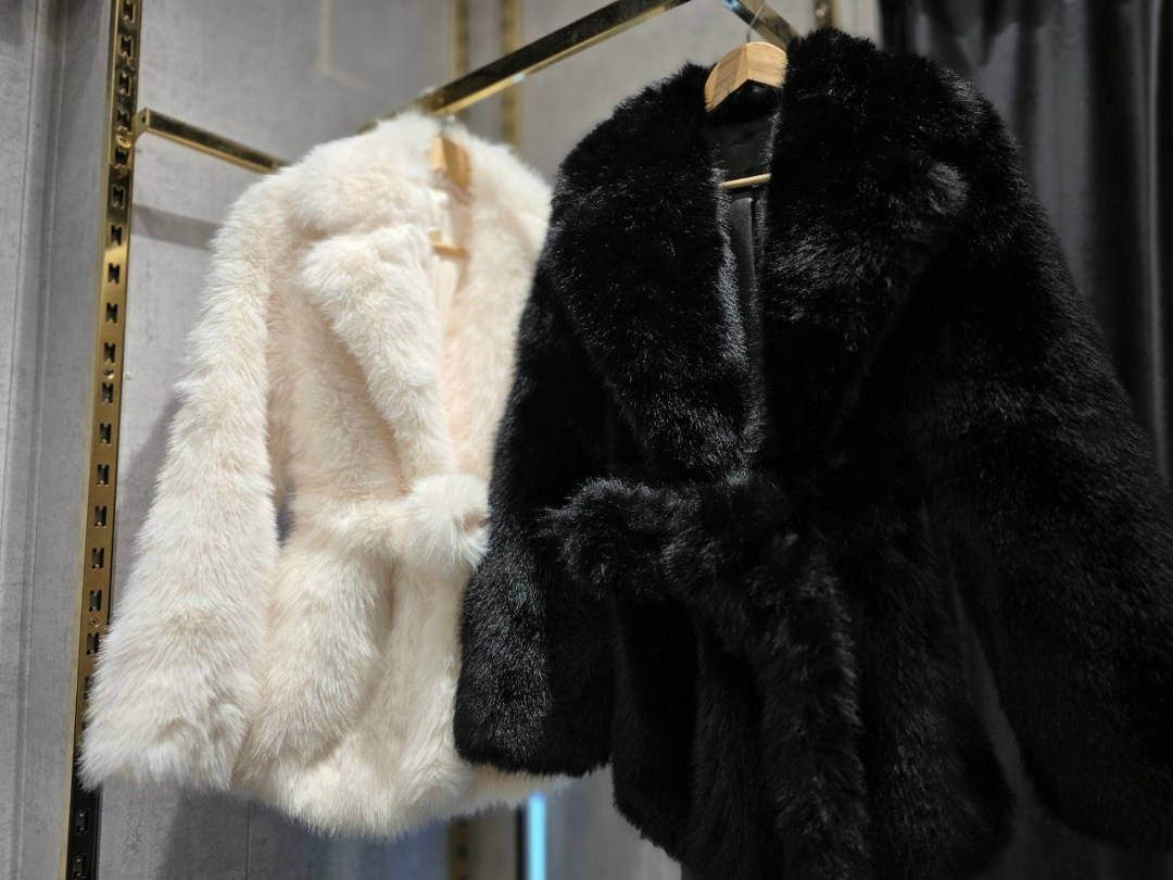 меховое пальто,шуба искусственная,пальто из искусственного меха,натуральная шуба,длинная шуба
