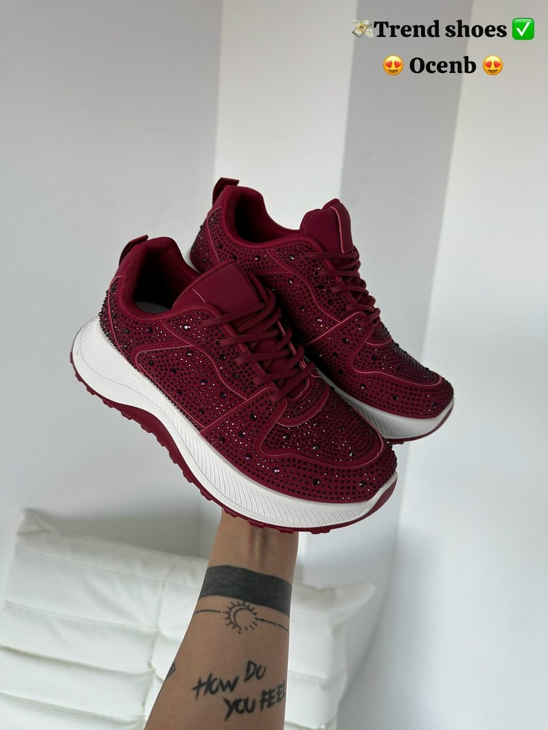 ,женские кроссовки,кроссовки ,кроссовки со стразами,кроссовка